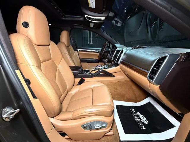 2014 Porsche Cayenne Base