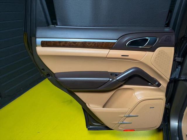 2014 Porsche Cayenne Base