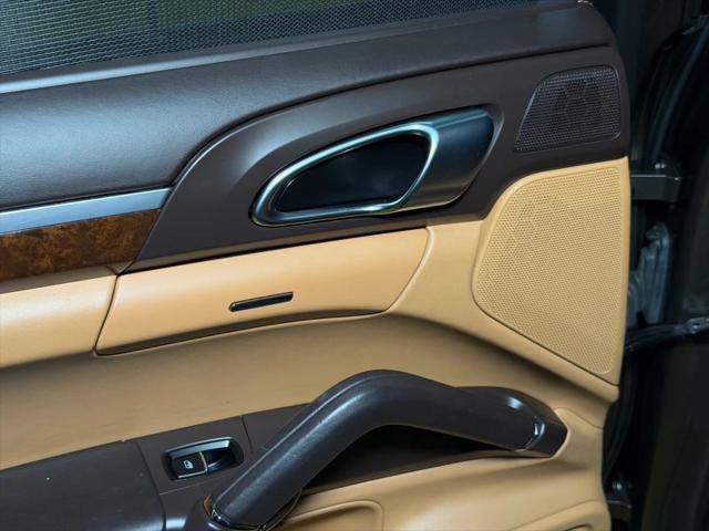 2014 Porsche Cayenne Base