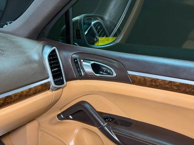 2014 Porsche Cayenne Base
