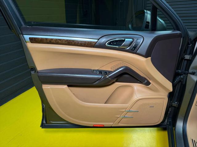 2014 Porsche Cayenne Base