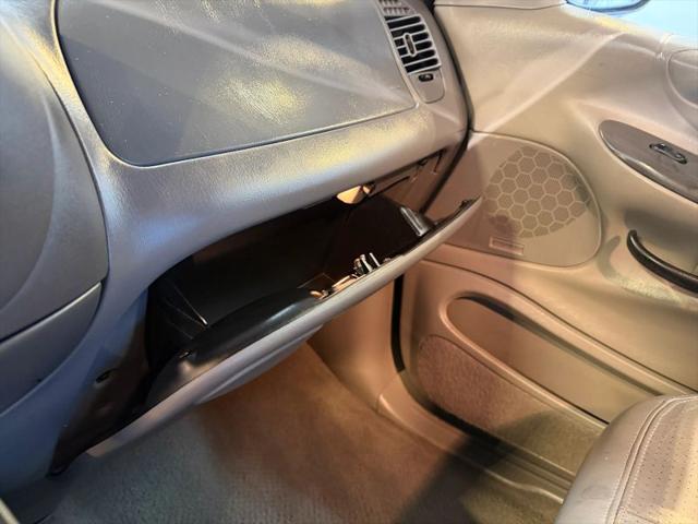1998 Ford Expedition Base