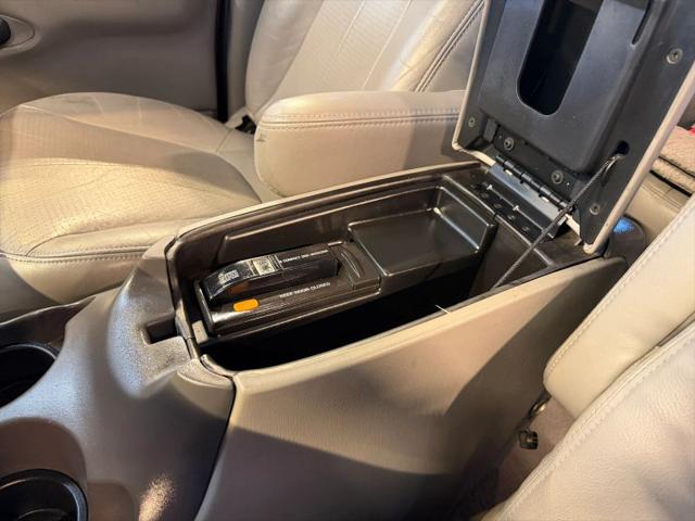 1998 Ford Expedition Base