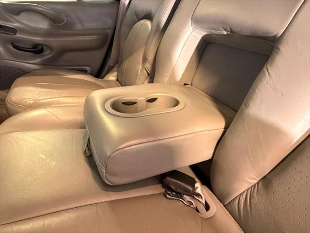 1998 Ford Expedition Base