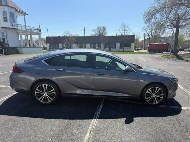 2020 Buick Regal Sportback AWD Essence