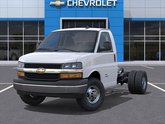 2026 Chevrolet Express Cutaway Work Van