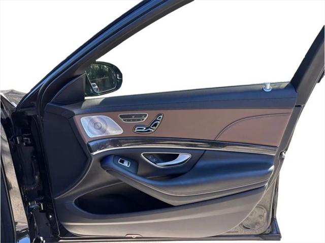2020 Mercedes-Benz S 560 4MATIC