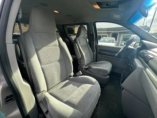 2004 Ford Freestar SE