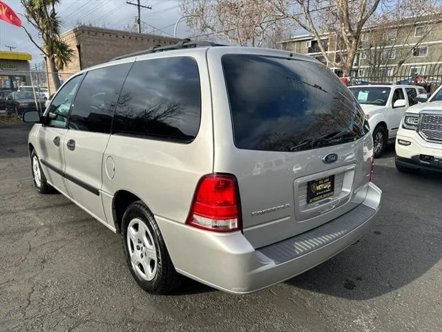 2004 Ford Freestar SE