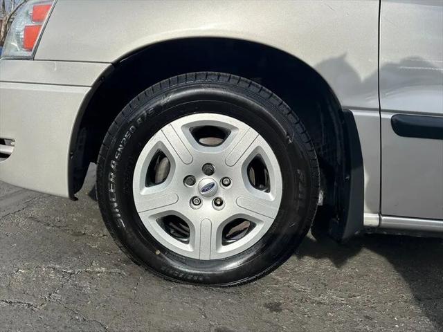 2004 Ford Freestar SE