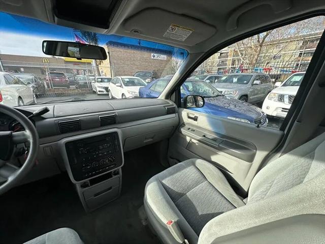 2004 Ford Freestar SE