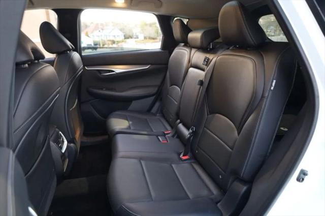 2023 INFINITI QX50 LUXE