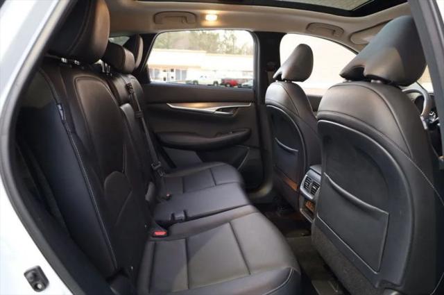 2023 INFINITI QX50 LUXE