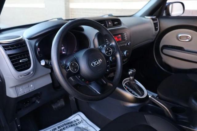 2016 Kia Soul Base