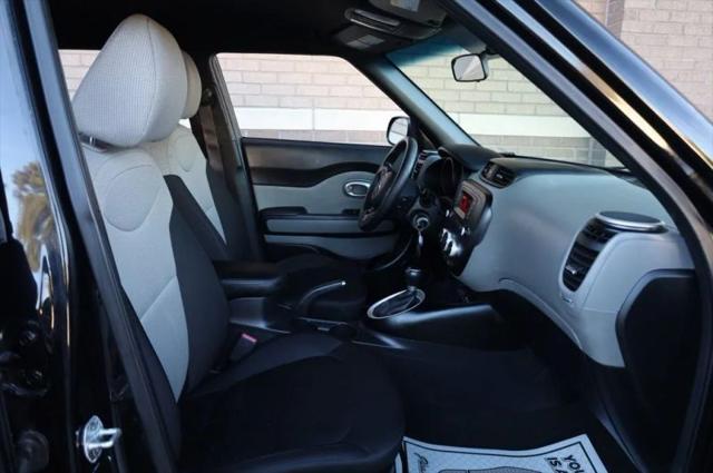 2016 Kia Soul Base