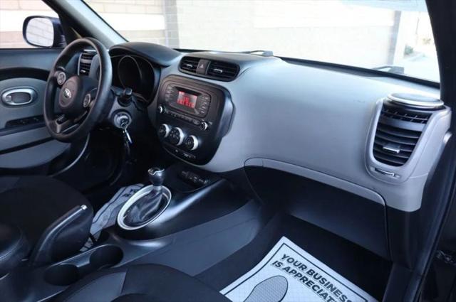 2016 Kia Soul Base