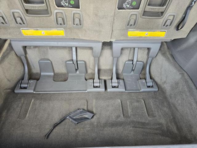 2013 Toyota Sienna LE V6 8 Passenger