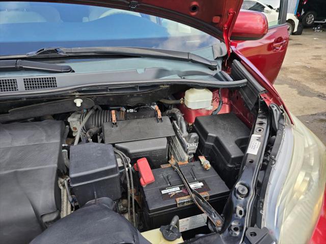 2013 Toyota Sienna LE V6 8 Passenger