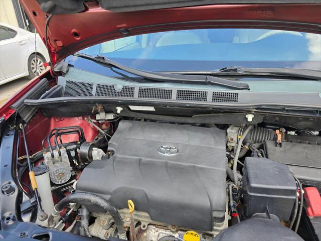 2013 Toyota Sienna LE V6 8 Passenger