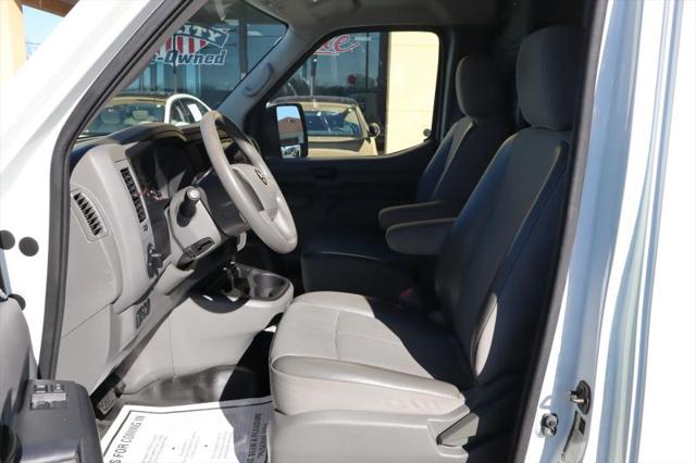 2016 Nissan 2500 S V6