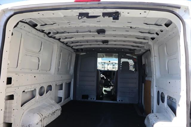 2016 Nissan 2500 S V6
