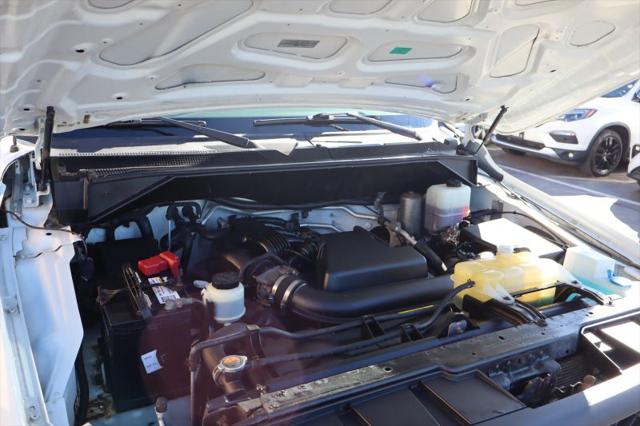 2016 Nissan 2500 S V6