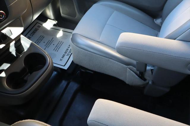 2016 Nissan 2500 S V6