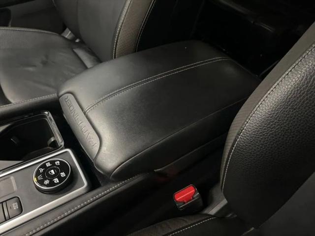 2024 Nissan Pathfinder SL 4WD
