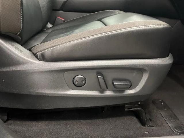 2024 Nissan Pathfinder SL 4WD