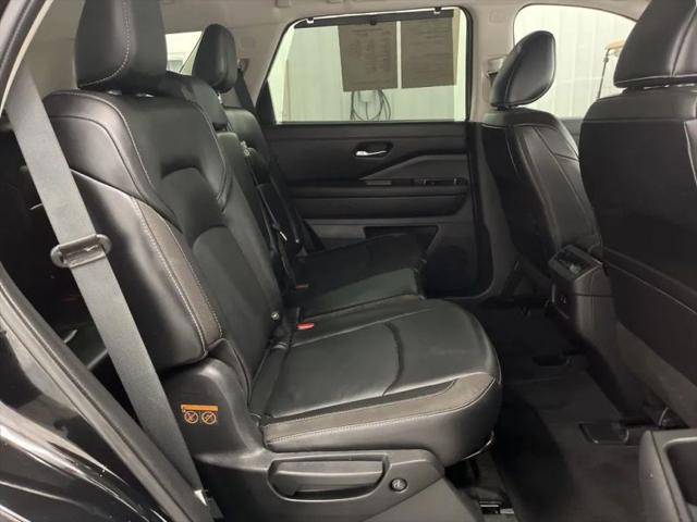 2024 Nissan Pathfinder SL 4WD