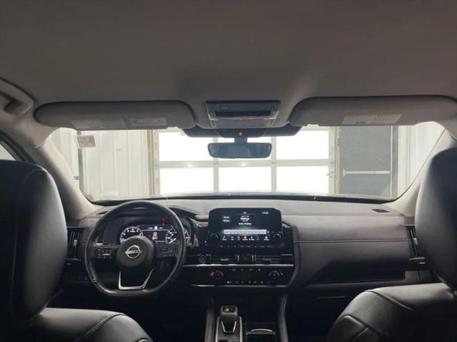 2024 Nissan Pathfinder SL 4WD