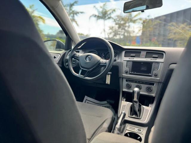 2017 Volkswagen Golf SportWagen TSI S