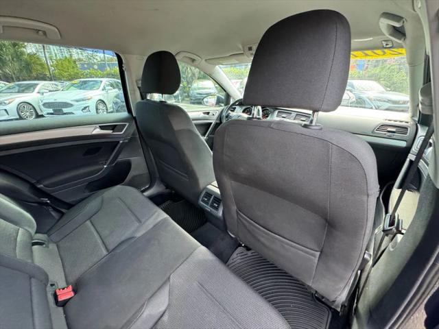 2017 Volkswagen Golf SportWagen TSI S