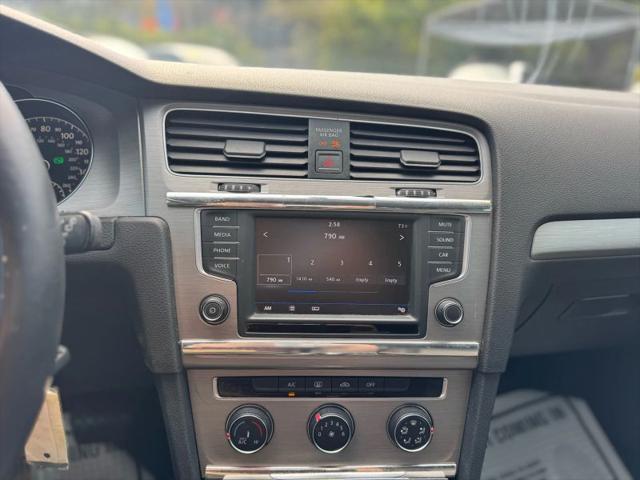 2017 Volkswagen Golf SportWagen TSI S