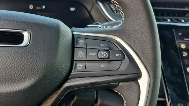 2026 Jeep Grand Cherokee L Laredo 4x2