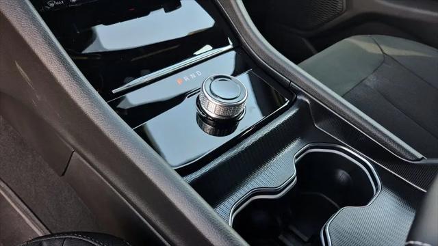 2026 Jeep Grand Cherokee L Laredo 4x2
