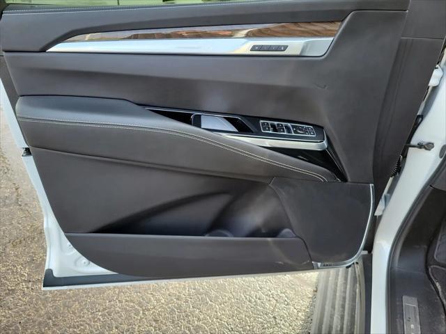 2025 Cadillac Escalade Sport Platinum