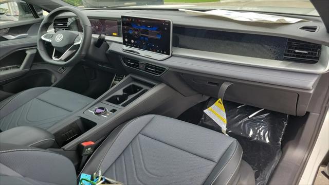 2026 Volkswagen Tiguan SE R-Line Black