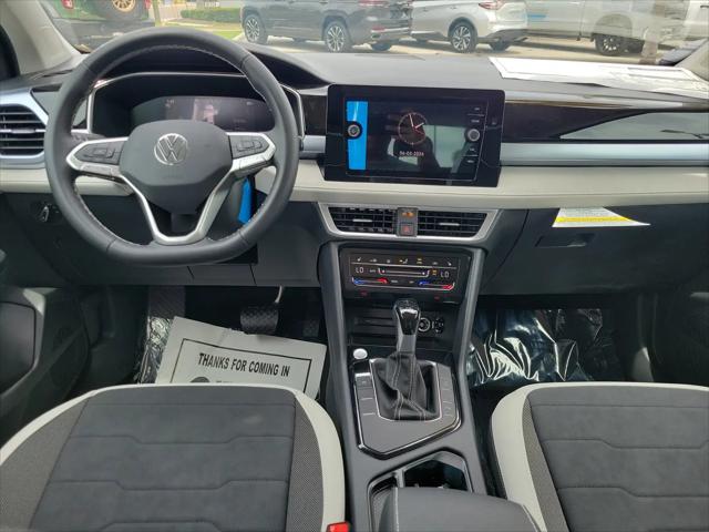 2026 Volkswagen Taos SE