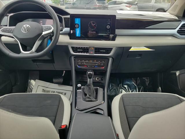 2026 Volkswagen Taos SE
