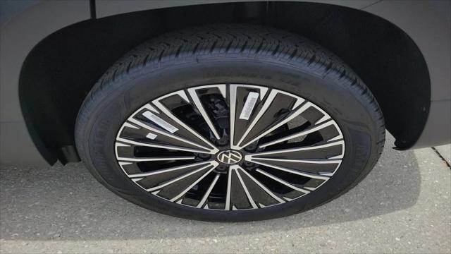 2026 Volkswagen Taos SE