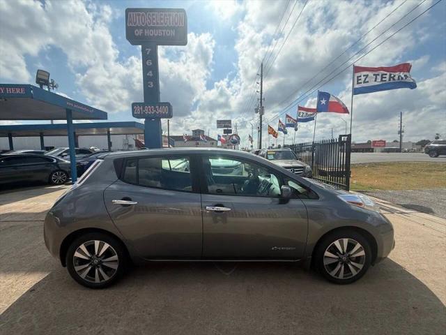 2016 Nissan LEAF SV