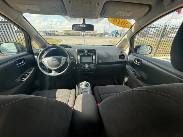 2016 Nissan LEAF SV