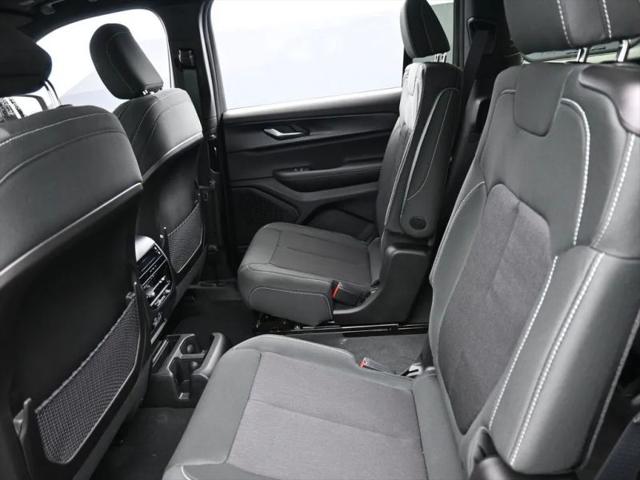 2026 Jeep Grand Cherokee L Altitude 4x4