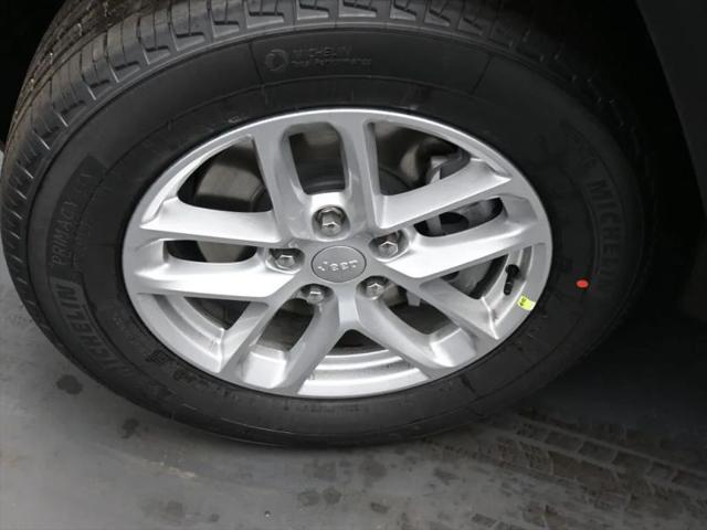 2026 Jeep Grand Cherokee L Altitude 4x4
