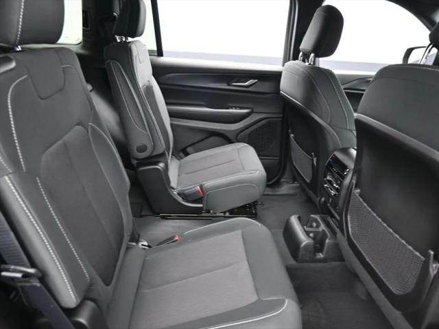 2026 Jeep Grand Cherokee L Altitude 4x4
