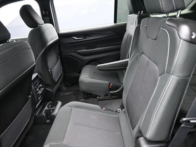 2026 Jeep Grand Cherokee L Altitude 4x4