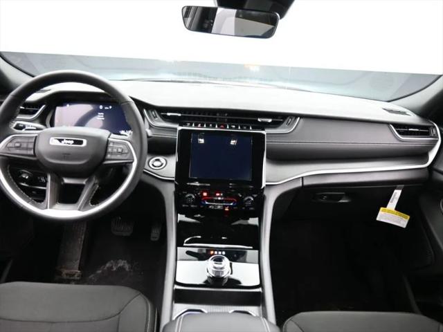 2026 Jeep Grand Cherokee L Altitude 4x4