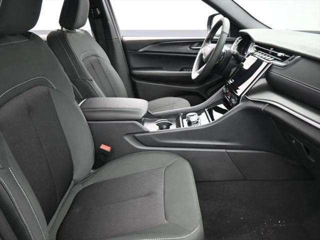 2026 Jeep Grand Cherokee L Altitude 4x4