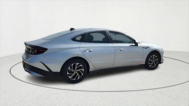 2026 Hyundai Sonata Hybrid Blue